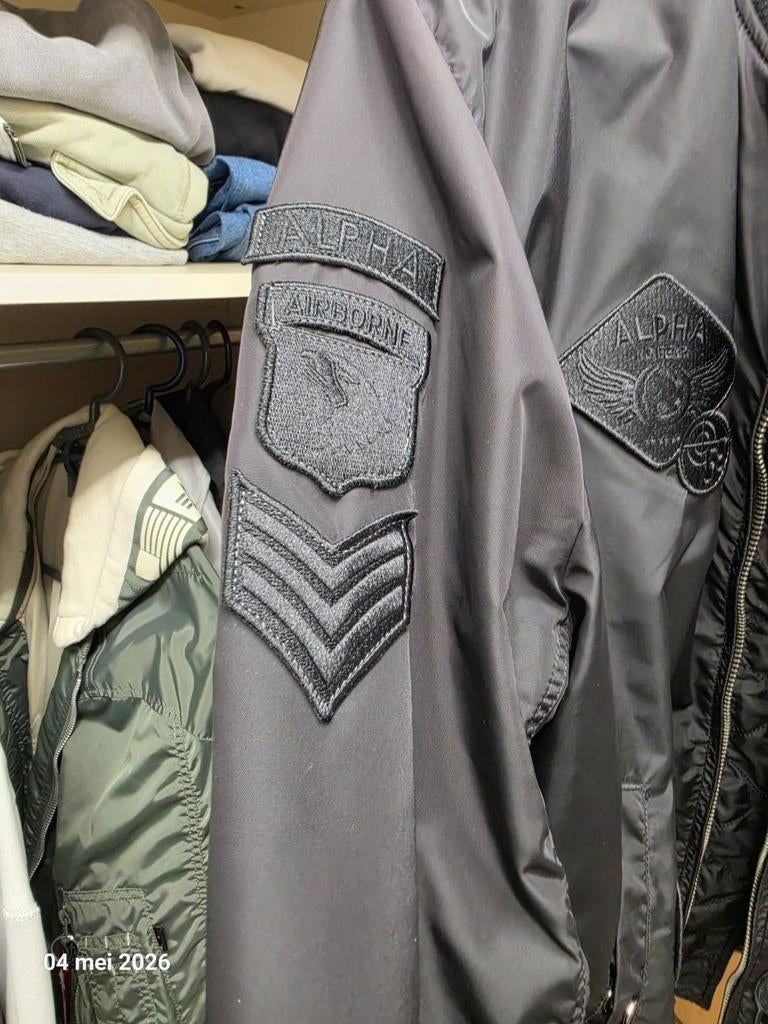 Alpha industries jack, Ophalen of Verzenden, Zo goed als nieuw, Overige maten, Zwart