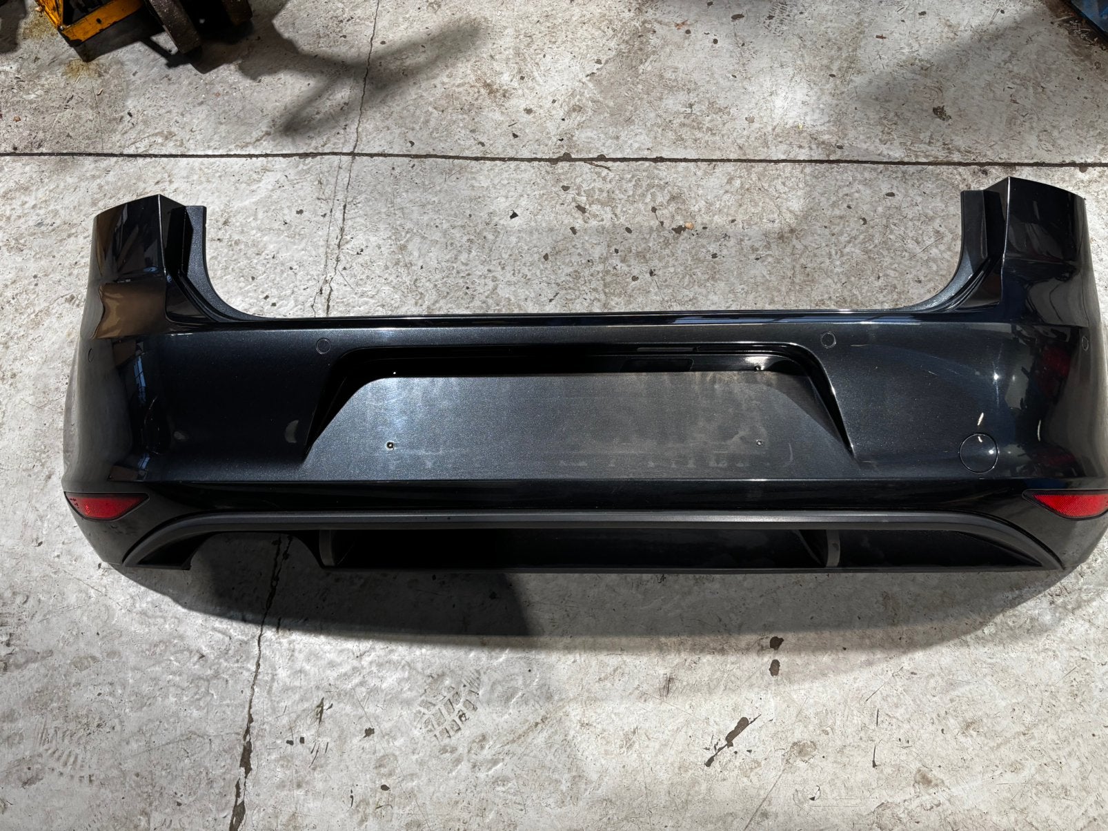 Complete Achterbumper golf 7 - 4x pdc, Ophalen, Bumper
