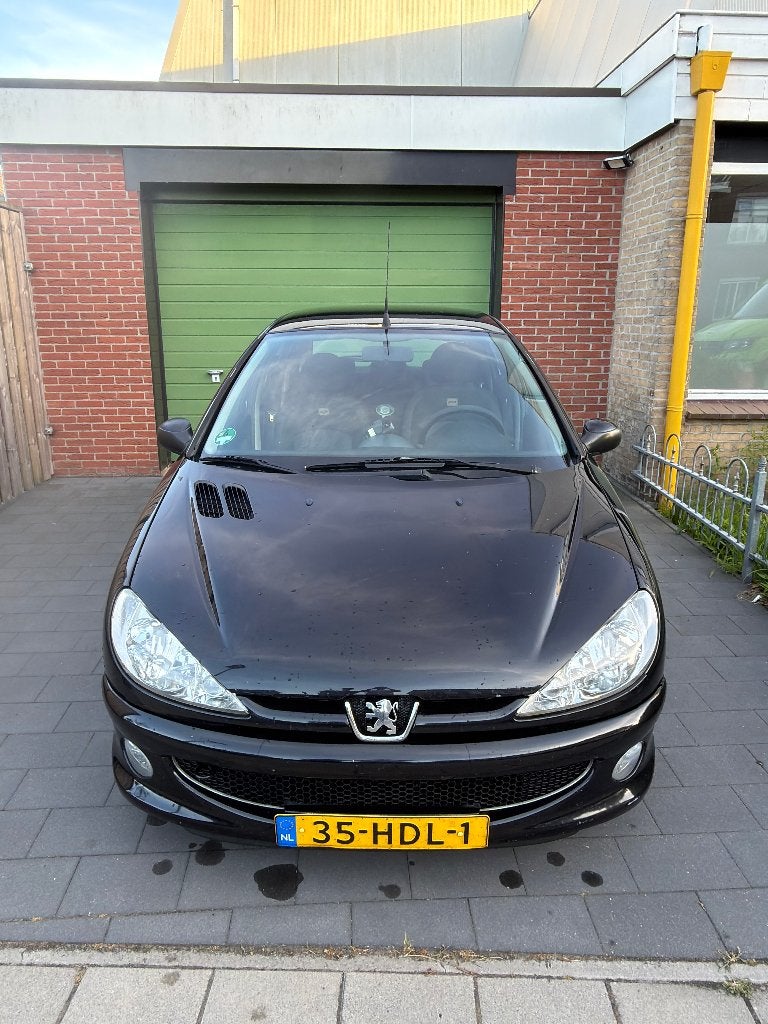 Peugeot 206 1.4 5D 2008 Zwart Airco Cruise controle, Auto's, Peugeot, Particulier, Airbags, Airconditioning, Centrale vergrendeling