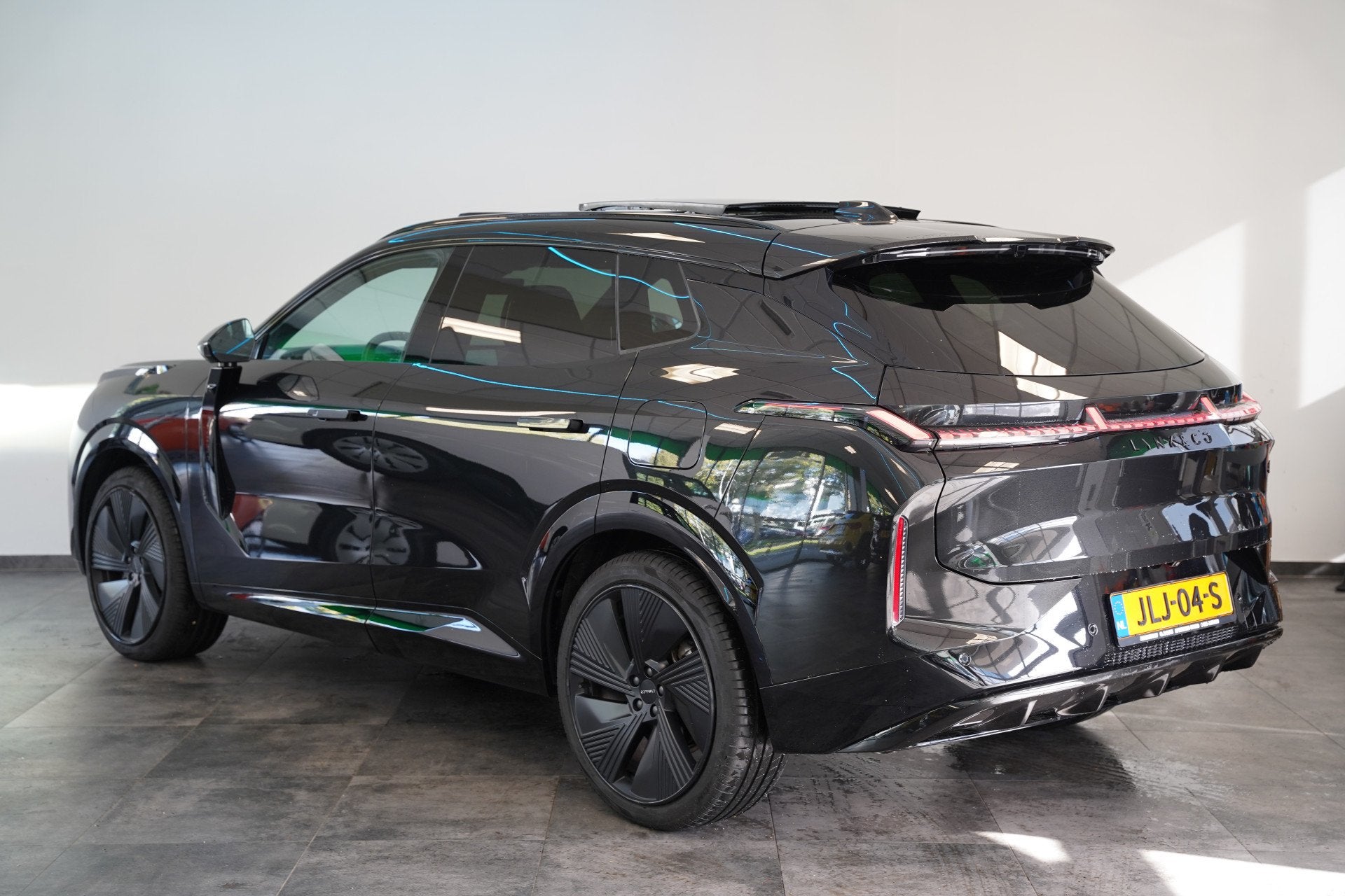 Lynk & Co 08 1.5 More ACC PDC 360 Camera Panoramadak NAP, Auto's, 12 maanden, Gebruikt, Euro 6, 4 cilinders