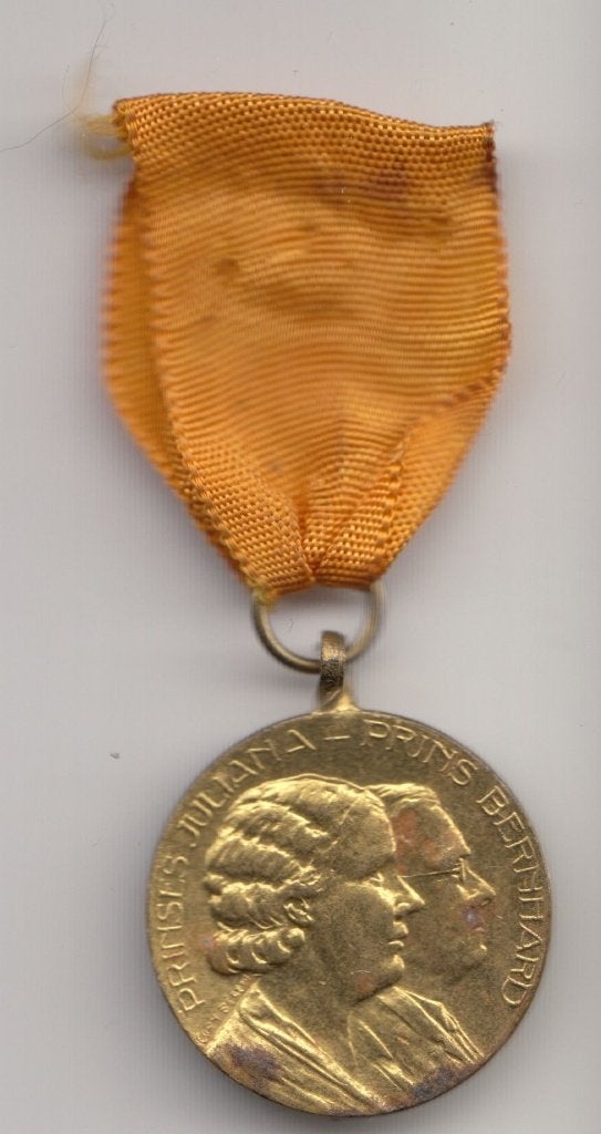Huwelijk Juliana Rotterdam 1937 Oranje Medaille, Ophalen of Verzenden, Overige materialen
