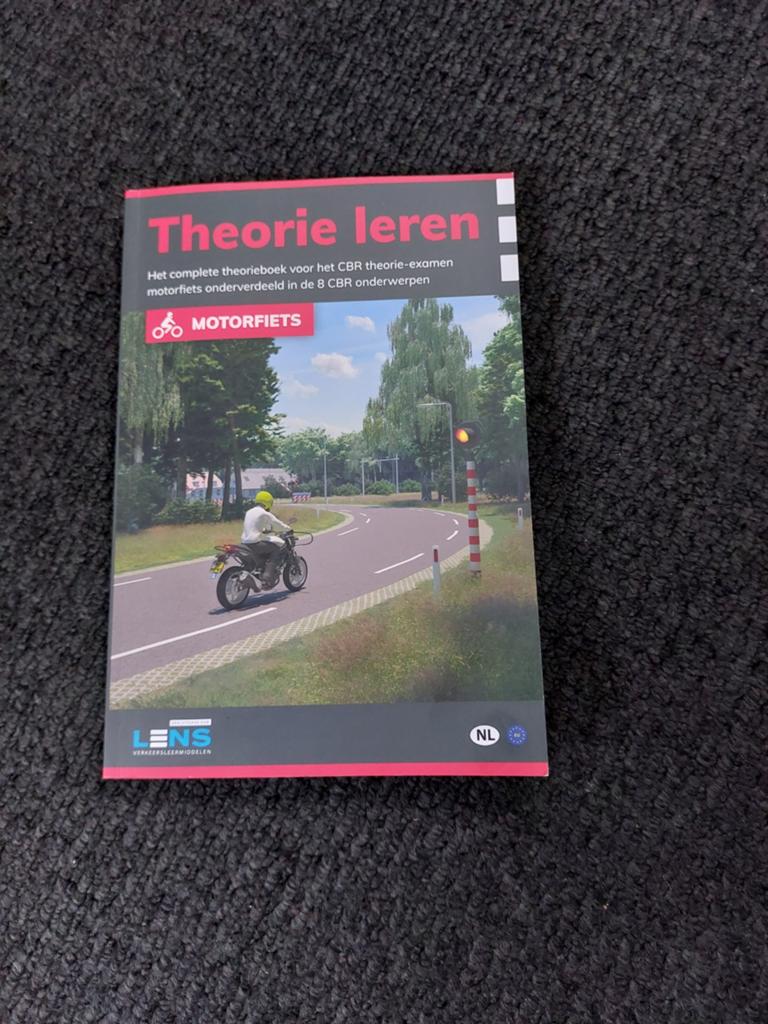 Motor theorie boek, Boeken, Ophalen of Verzenden, Zo goed als nieuw, Overige vervoermiddelen