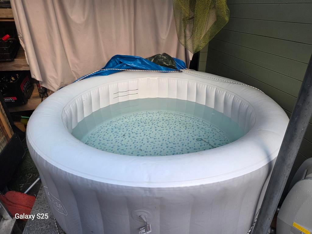 Lazy spa jacuzzie, Ophalen, Zo goed als nieuw, Filter, Opblaasbaar