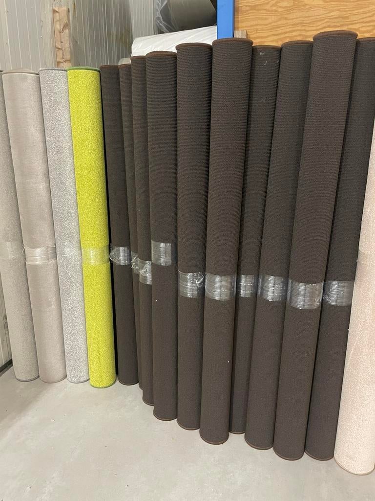Vloerkleed donker bruin €29;, Bruin, Ophalen of Verzenden, Zo goed als nieuw, Minder dan 10 m²