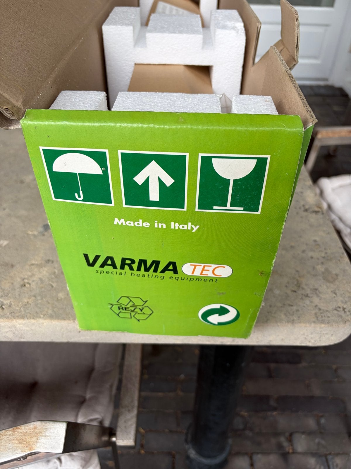 2x Varma Tec Infrarood IRK Heaters - Nieuw in doos, Tuin en Terras, Terrasverwarmers, Ophalen, Nieuw