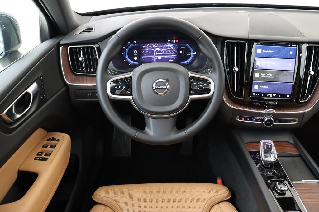 Volvo XC60 T6 PLUG-IN HYBRID AWD PLUS BRIGHT -PANO.DAK|GEVEN, Auto's, Volvo, Automaat, 12 maanden, Gebruikt, 4 cilinders