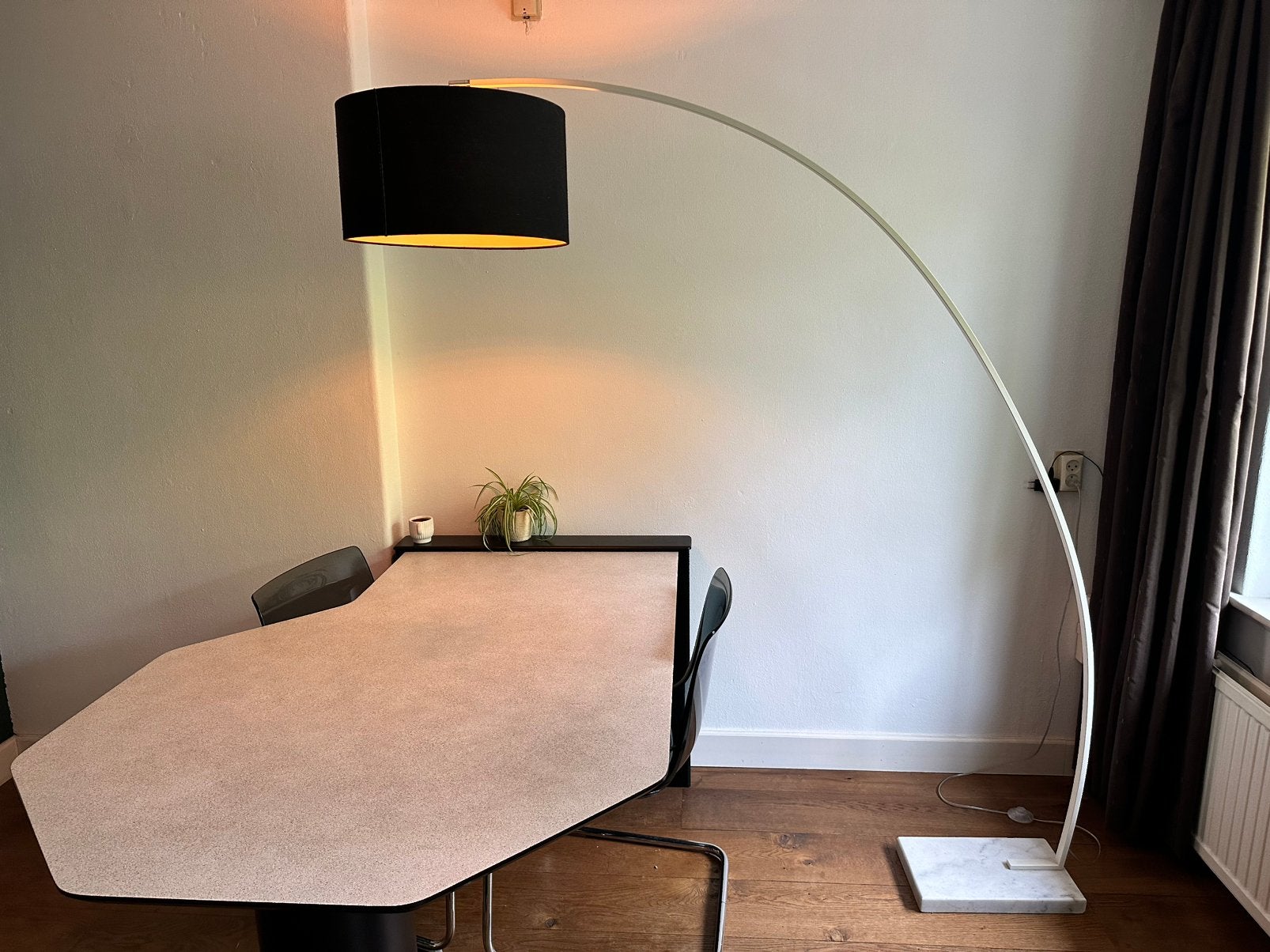 Booglamp / vloerlamp, Huis en Inrichting, Lampen | Vloerlampen, Ophalen, E27 (groot), Zo goed als nieuw, Metaal