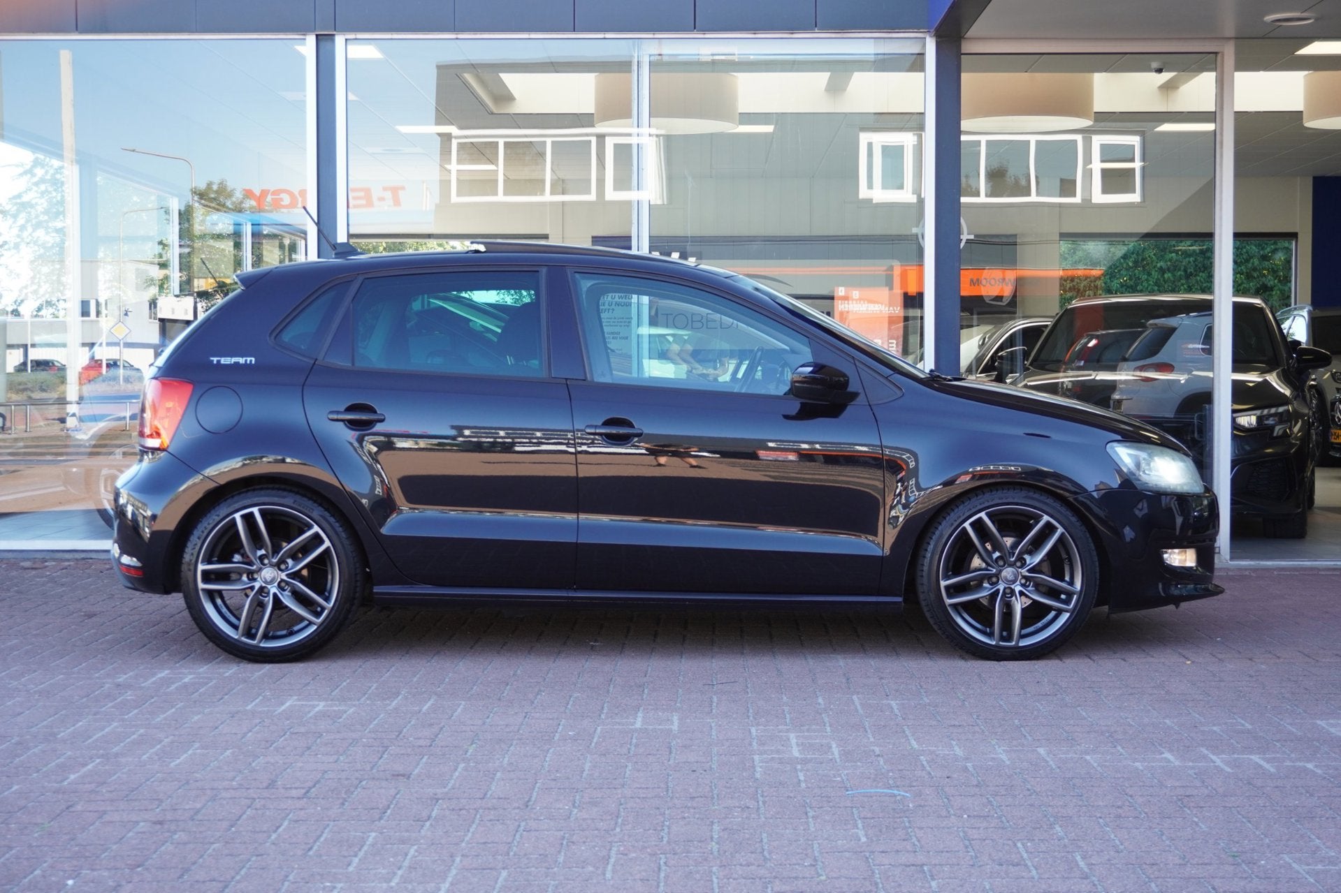 Volkswagen Polo 1.2 TSI Highline | 5deurs | Panodak | Airco, Auto's, Volkswagen, Euro 5, Stof, Zwart, Zwart