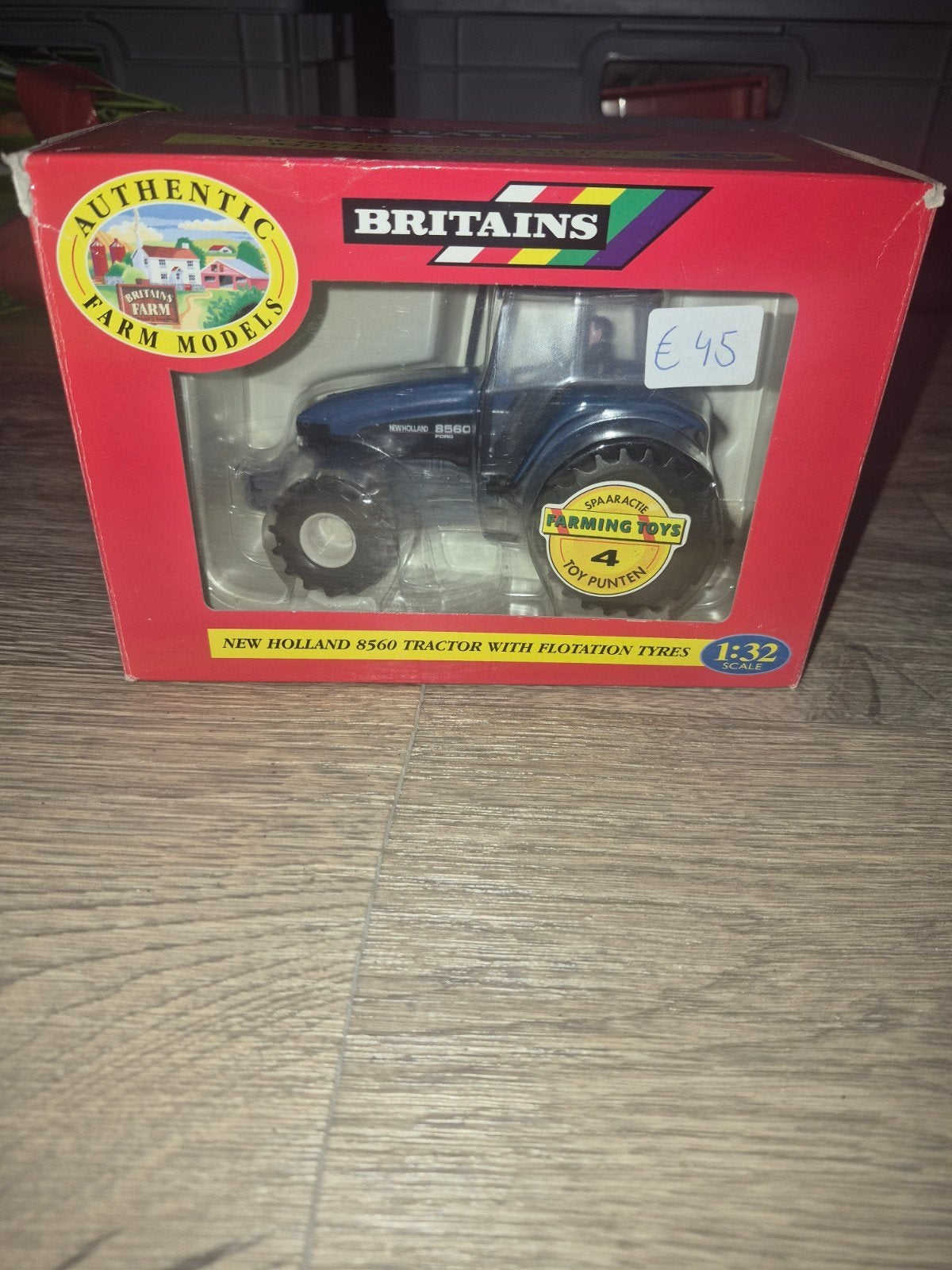 Britains New Holland 8560 Tractor 1:32 Schaal, Ophalen of Verzenden, Tractor of Landbouw