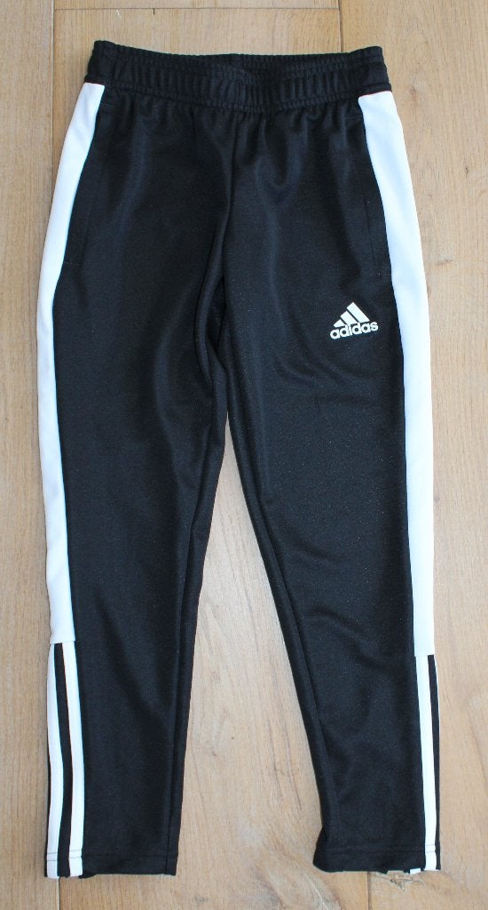 Trainingsbroek van Adidas 128, Adidas, Gebruikt, Sport- of Zwemkleding, Ophalen of Verzenden
