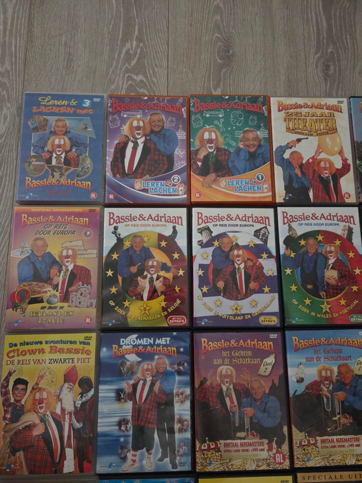 Bassie en Adriaan - 21x verschillende dvd's, Cd's en Dvd's, Alle leeftijden, Ophalen of Verzenden, Zo goed als nieuw