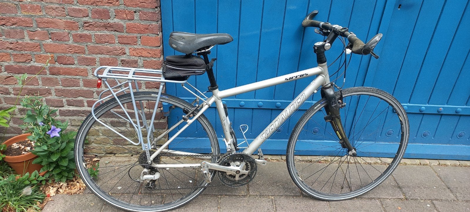 Specialized Sirrus met 27 versnellingen, 28 inch, Gebruikt, Velgrem, Meer dan 20 versnellingen