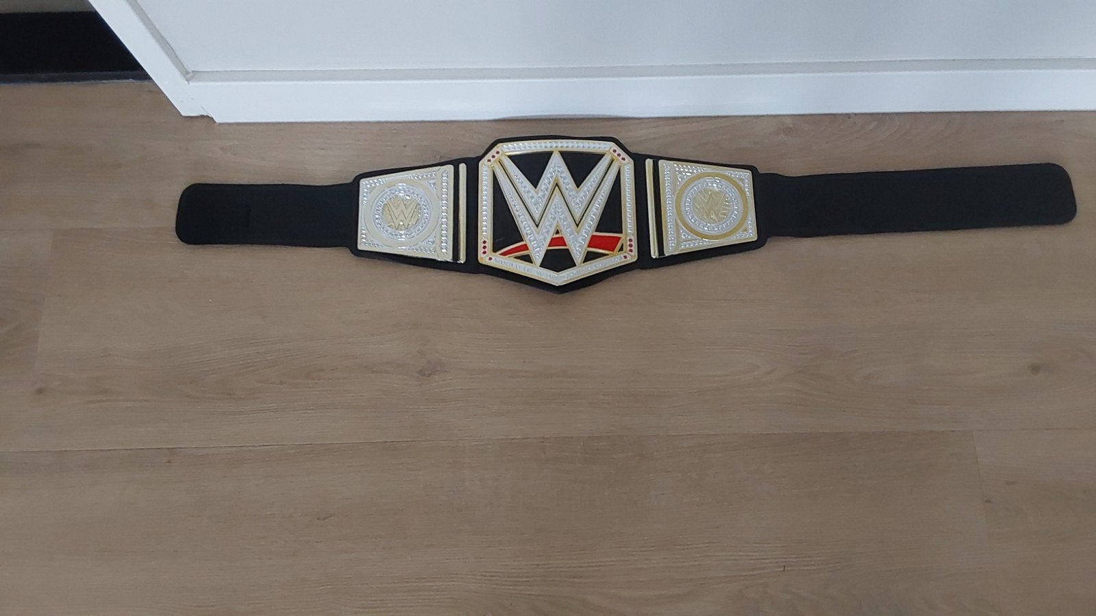 wwe band, Ophalen of Verzenden, Zo goed als nieuw, Zwart, 80 tot 90 cm