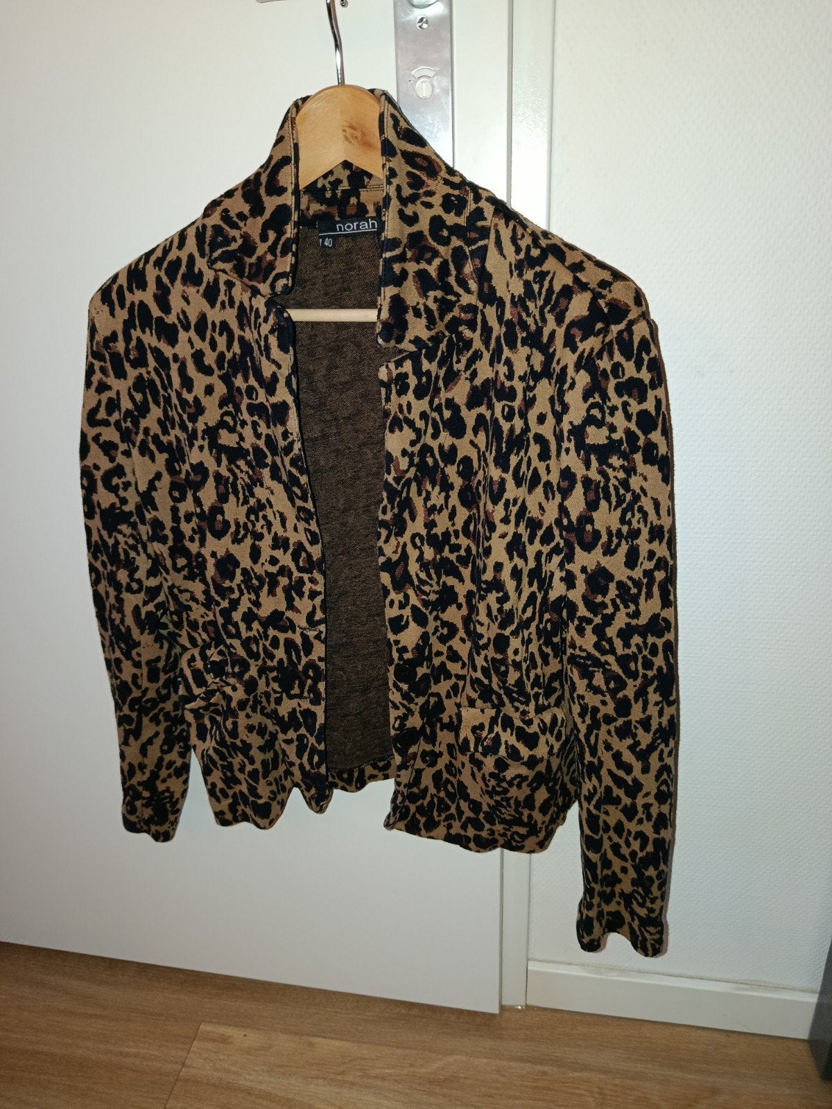 Norah Jasje met Luipaardprint - Maat 40, Maat 38/40 (M), Bruin, Ophalen of Verzenden, Zo goed als nieuw