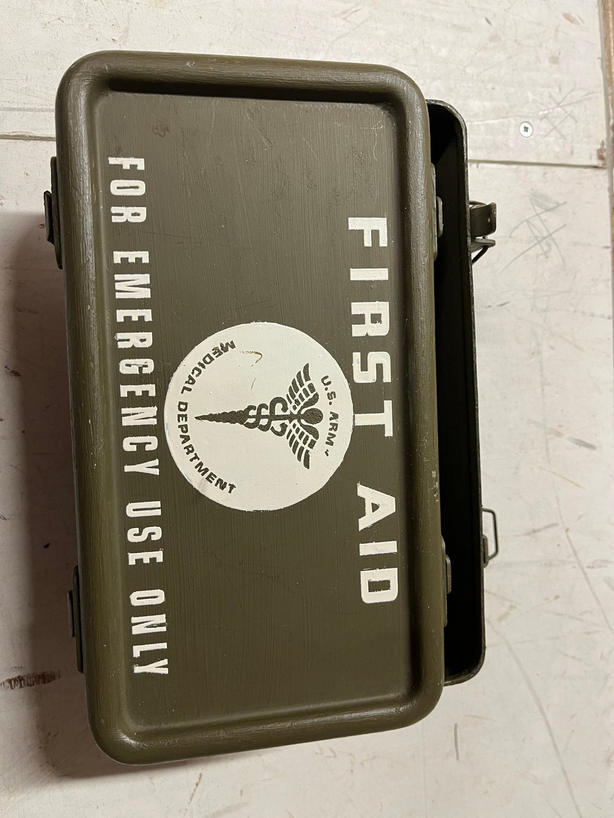 First aid, willys, verbanddoos, ww2, Ophalen of Verzenden, Gebruikt