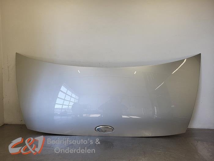 Motorkap van een Ford Transit (XXXXXX)