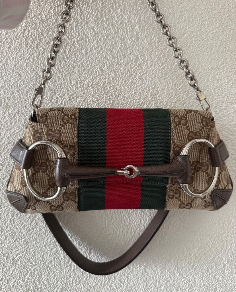GUCCI Horsebit Chain, Ophalen of Verzenden, Zo goed als nieuw, Beige, Schoudertasje