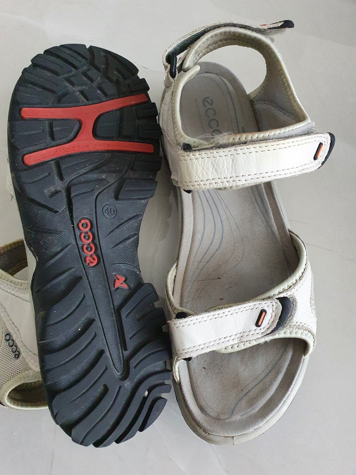 ECCO Sandalen - Maat 40 - Zo goed als nieuw, Kleding | Dames, Ecco, Wit, Zo goed als nieuw, Sandalen of Muiltjes