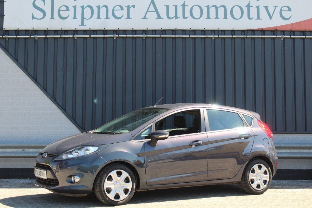 Ford FIESTA 1.25 Champions Edition / AIRCO / 5 DEURS, Voorwielaandrijving, Euro 5, 1242 cc, 82 pk
