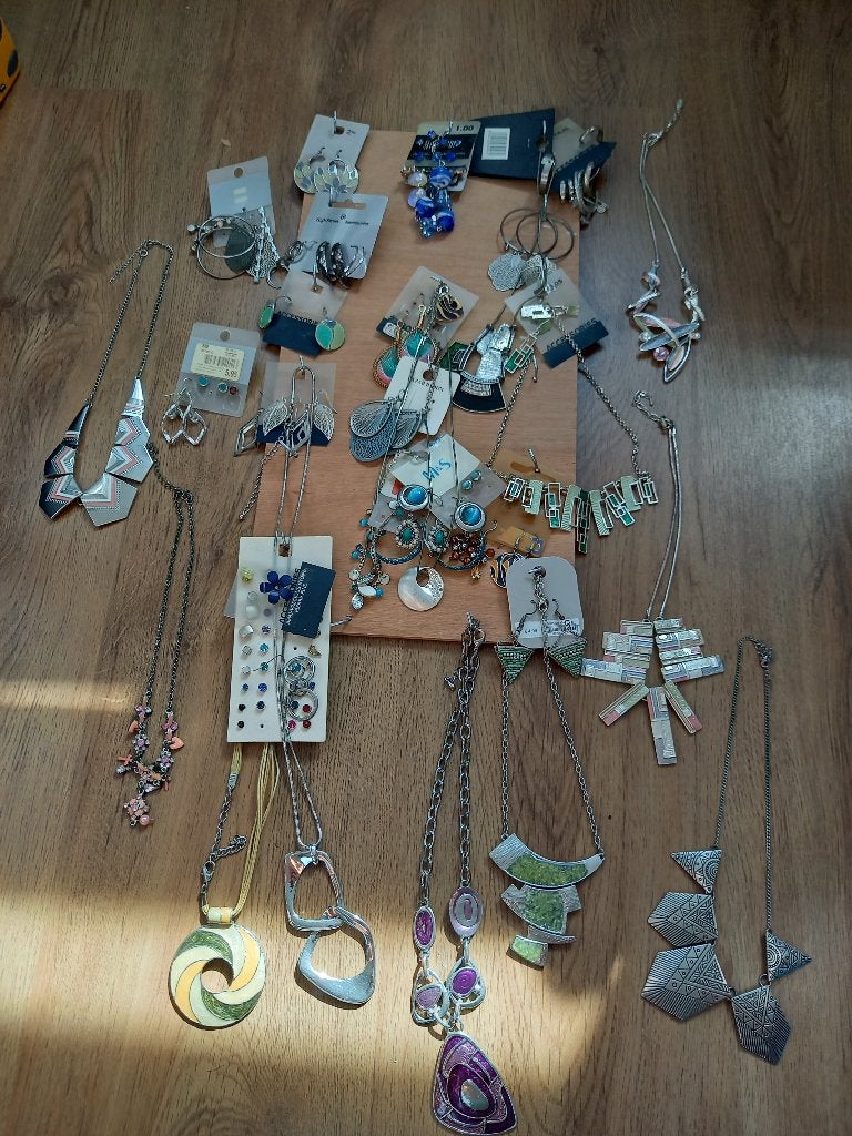 Sierraden - Verschillende sets, Sieraden, Tassen en Uiterlijk, Kettingen, Ophalen of Verzenden, Nieuw, Overige kleuren, Overige materialen