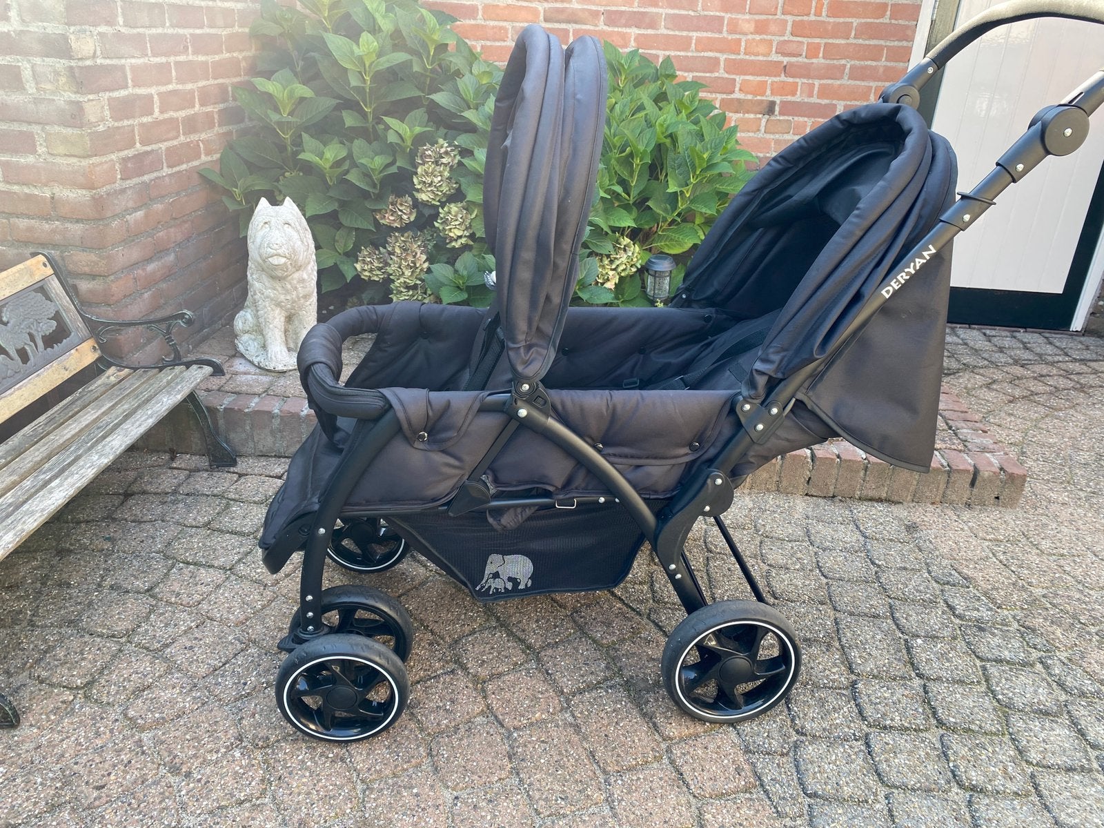 Deryan dubbele buggy. Lichtgewicht, zgan., Ophalen, Zo goed als nieuw, Overige merken, Regenhoes