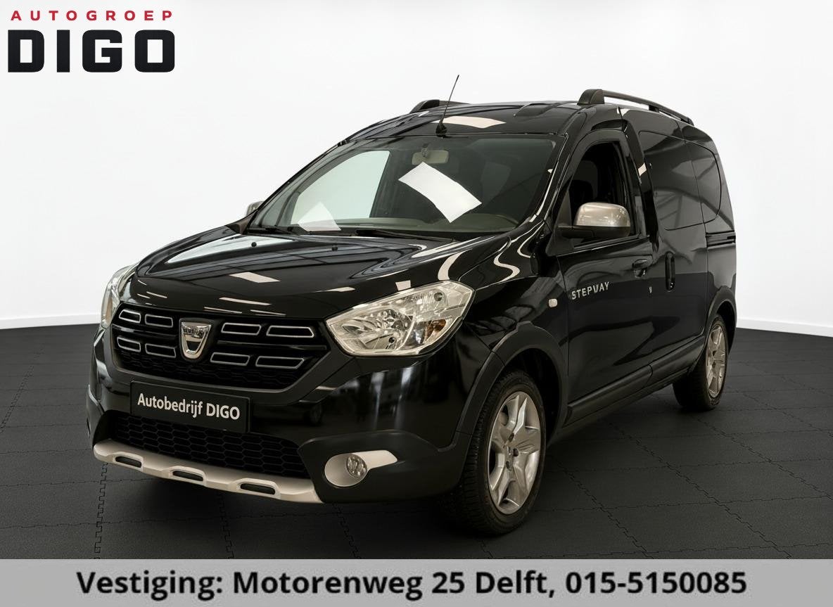 Dacia Dokker 1.3 TCe Stepway 130PK GARANTIE TOT 06-2029!* ., Auto's, Voorwielaandrijving, Stof, Gebruikt, Euro 6