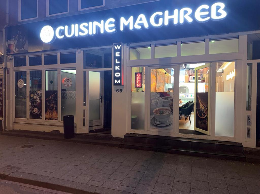 Modern restaurant met complete inrichting en keuken., Zakelijke goederen, Exploitaties en Overnames