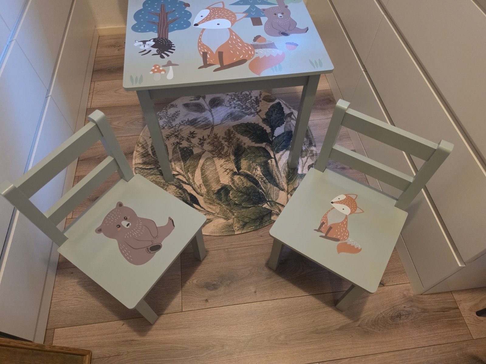Kinder tafel met 2 stoeltjes, Ophalen, Gebruikt, Tafel(s) en Stoel(en)