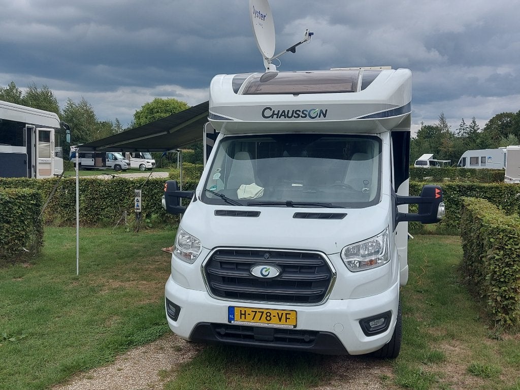 Chausson 708 camper, Caravans en Kamperen, Automaat, Standaard zit, Koelkast, Ford