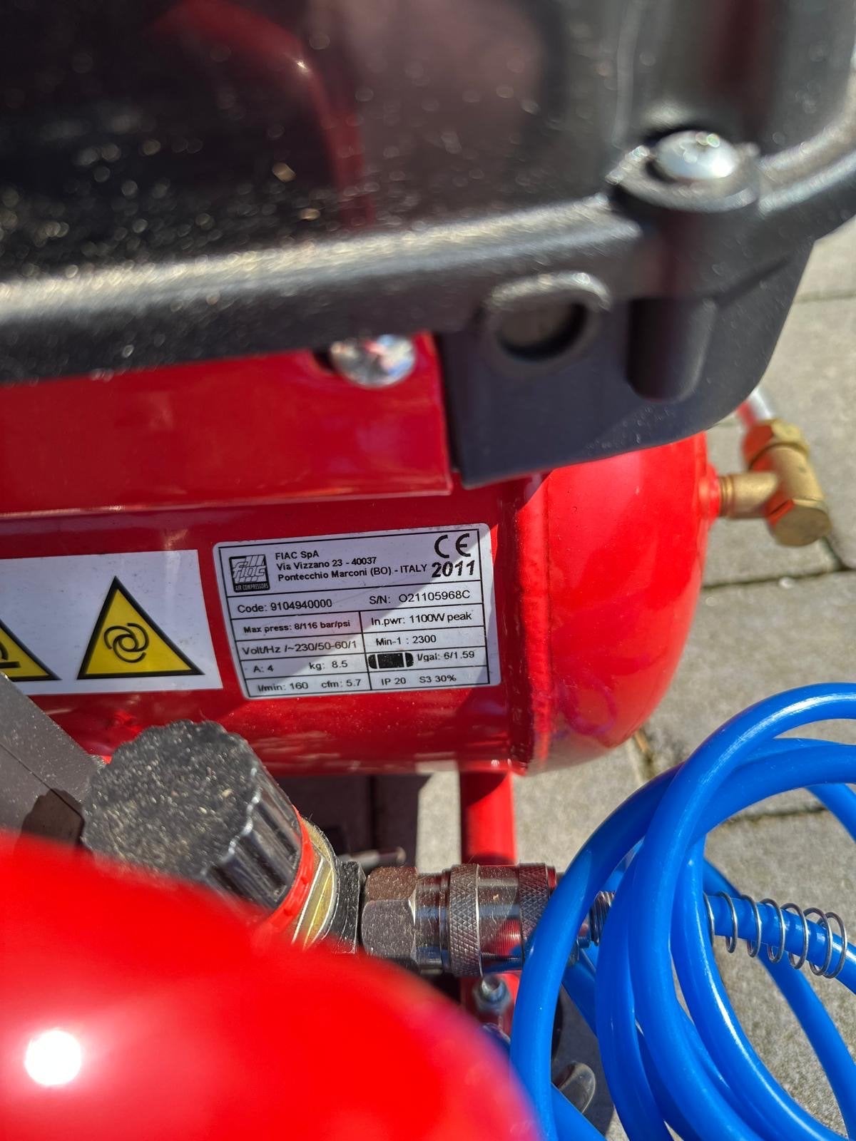 Compacte RODA Compressor - Mobiel en Krachtig, Doe-het-zelf en Verbouw, Compressors, 6 tot 10 bar, Ophalen of Verzenden, Zo goed als nieuw