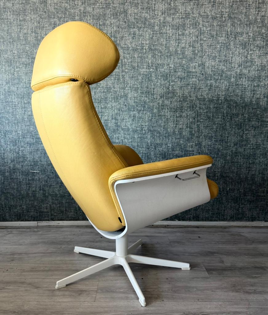 Conform Time Out Lounge Chair — Yellow Leather, Ophalen, Conform, -, -
