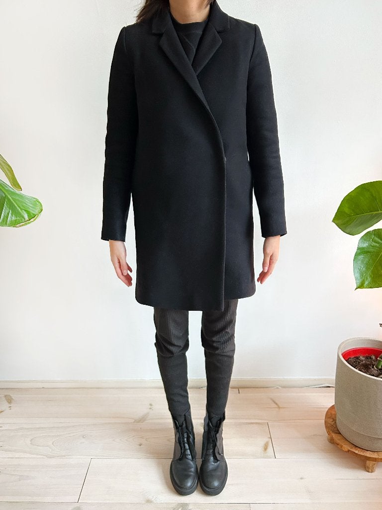 COS wollen & cashmere luxe winterjas, COS, Zwart, Ophalen of Verzenden, Zo goed als nieuw