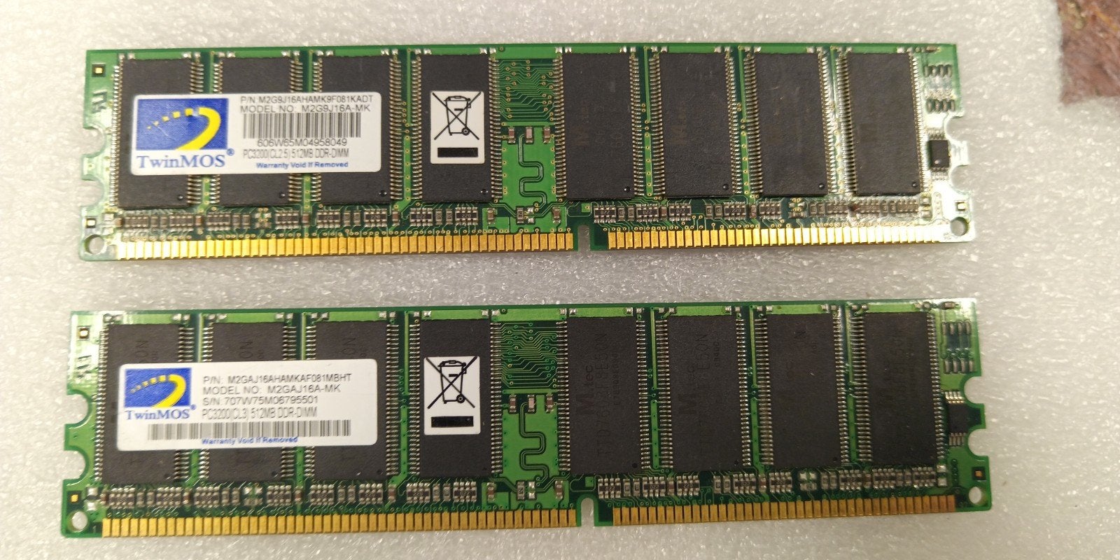 TwinMOS DDR RAM Geheugen 2x 1GB PC3200, Gebruikt, Ophalen of Verzenden, DDR, Desktop