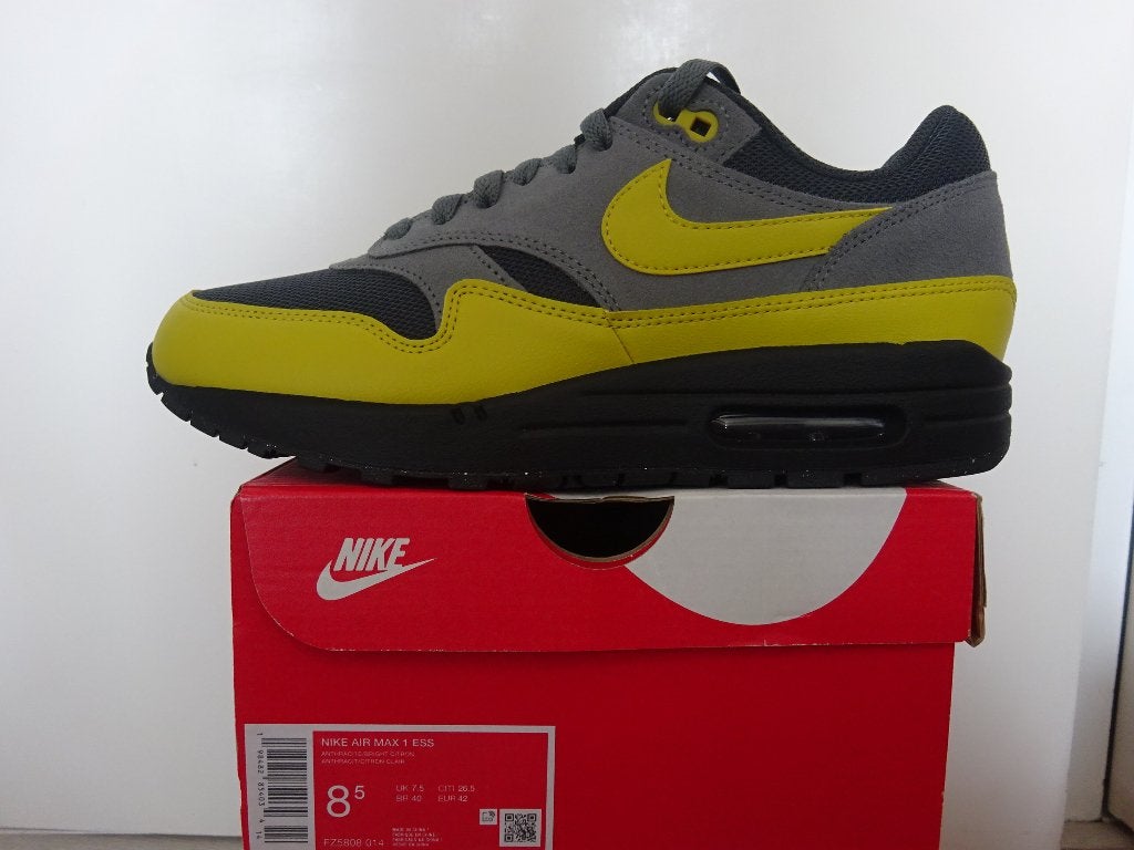Nike Air Max 1 Batman Maat 42, Overige kleuren, Nike, Nieuw, Ophalen of Verzenden