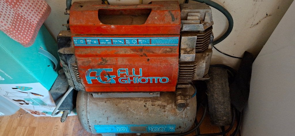Compressor, Ophalen of Verzenden, Gebruikt, 800 liter/min of meer, 6 tot 10 bar