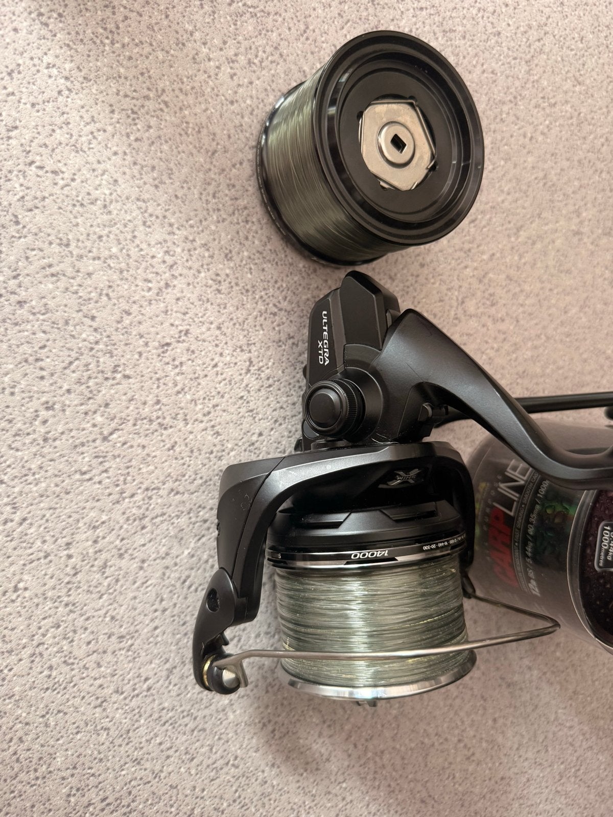 Shimano Ultegra XTD 14000 met extra spoel en Korda nylon, Watersport en Boten, Hengelsport | Karpervissen, Ophalen of Verzenden