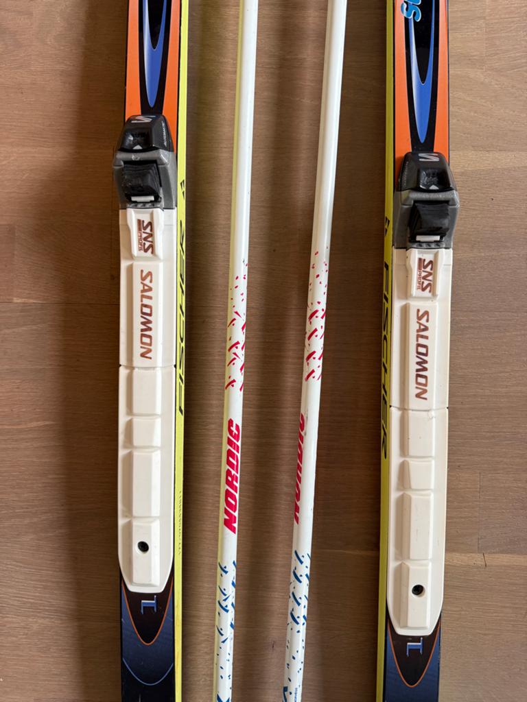 Fischer Langlaufski's met Salomon bindingen en Nordic stokke, Ophalen of Verzenden, Zo goed als nieuw, Ski's, Fischer