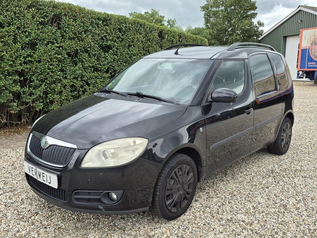 Skoda Roomster 1.4 16V SPORT | Airco | Cruise | CV | Trekhaa, Auto's, Skoda, Gebruikt, Zwart, 4 cilinders, Roomster