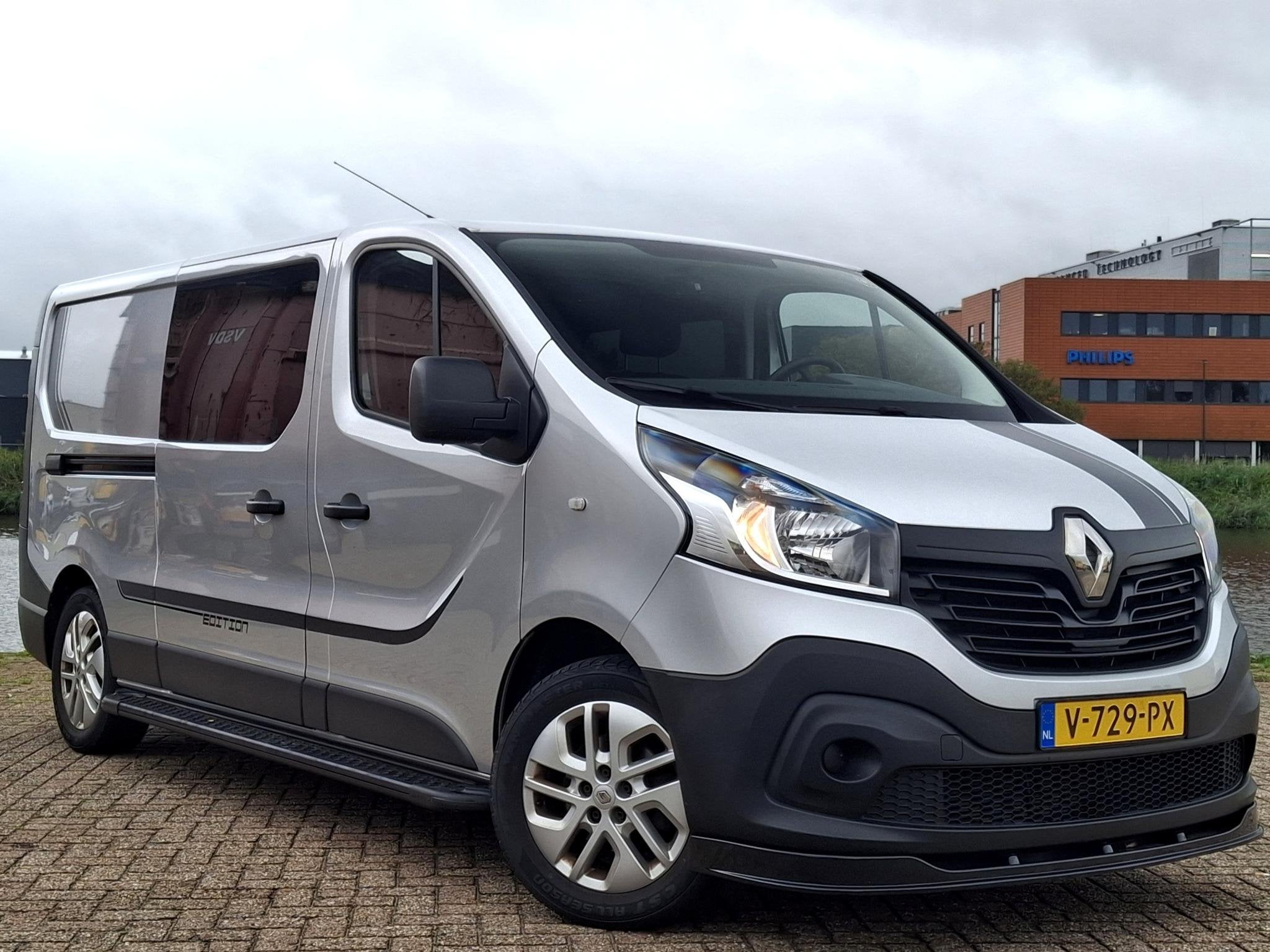 Renault Trafic 1.6 dCi T29 L2H1 DC Comfort | Marge | 6-perso, Voorwielaandrijving, Gebruikt, 4 cilinders, 2000 kg