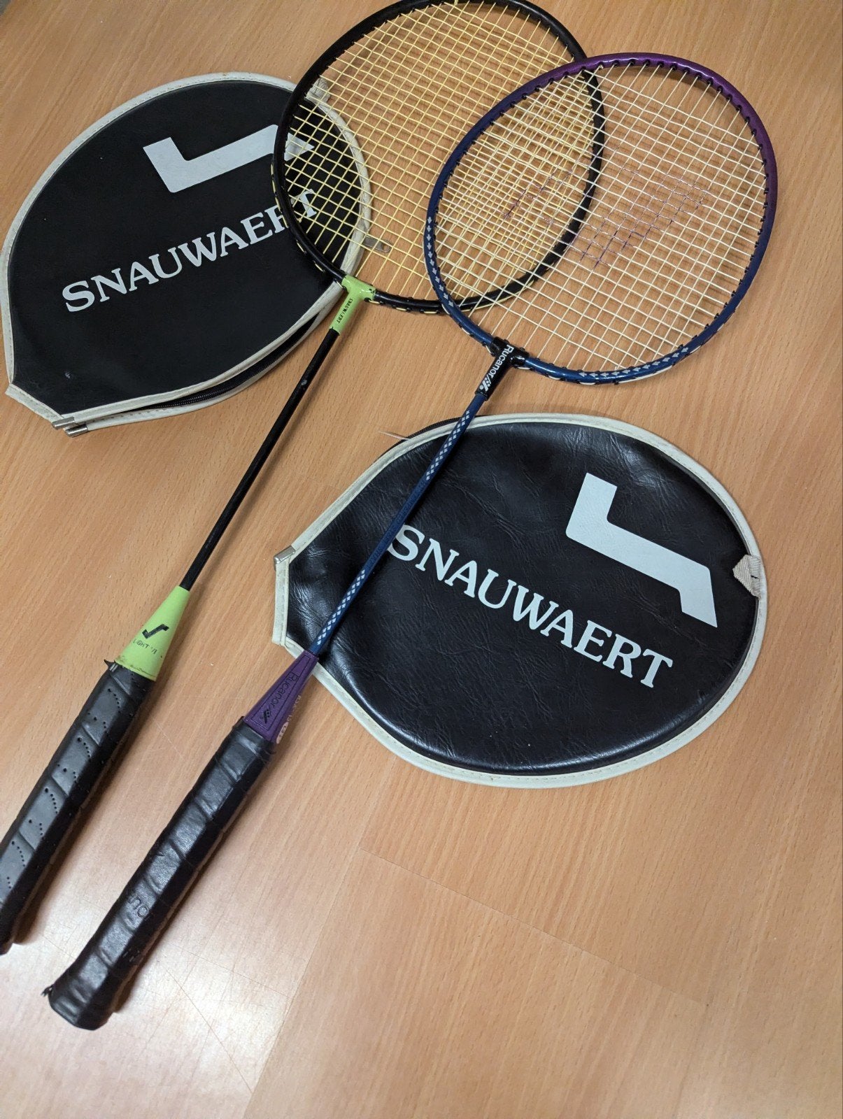 2 Snauwaert badminton rackets met hoes, Ophalen, Gebruikt, Racket(s)