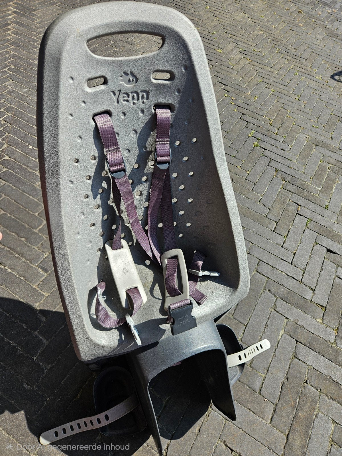 Yepp Achterzitje Fietsstoeltje Grijs, Fietsen en Brommers, Fietsaccessoires | Fietsstoeltjes, Ophalen