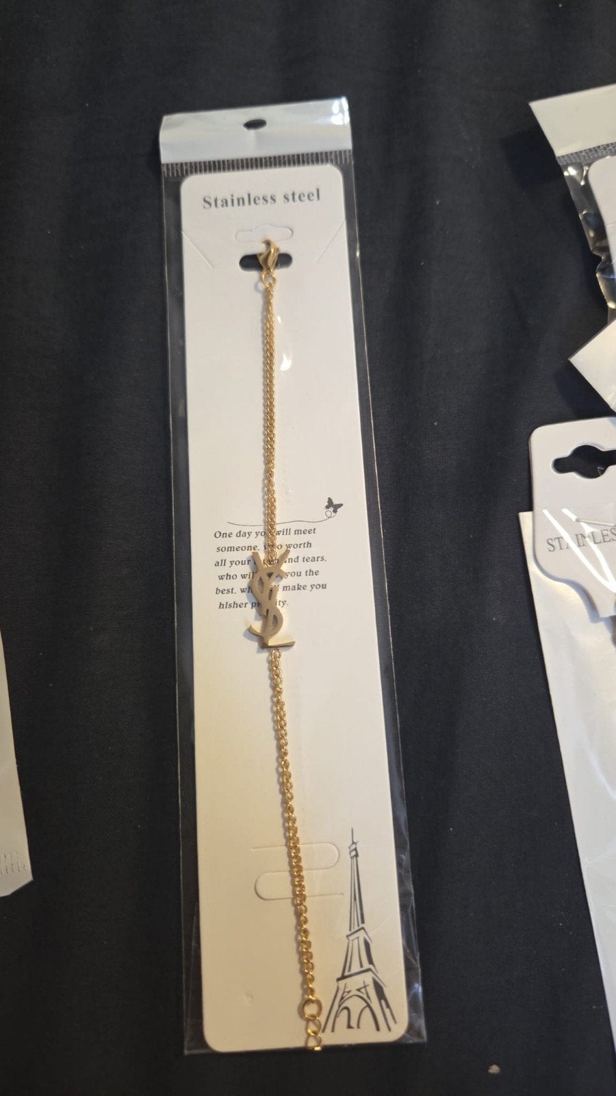 Stijlvolle YSL Armband - Goudkleurig Roestvrij Staal, Sieraden, Tassen en Uiterlijk, Armbanden, Ophalen of Verzenden, Nieuw, Goud