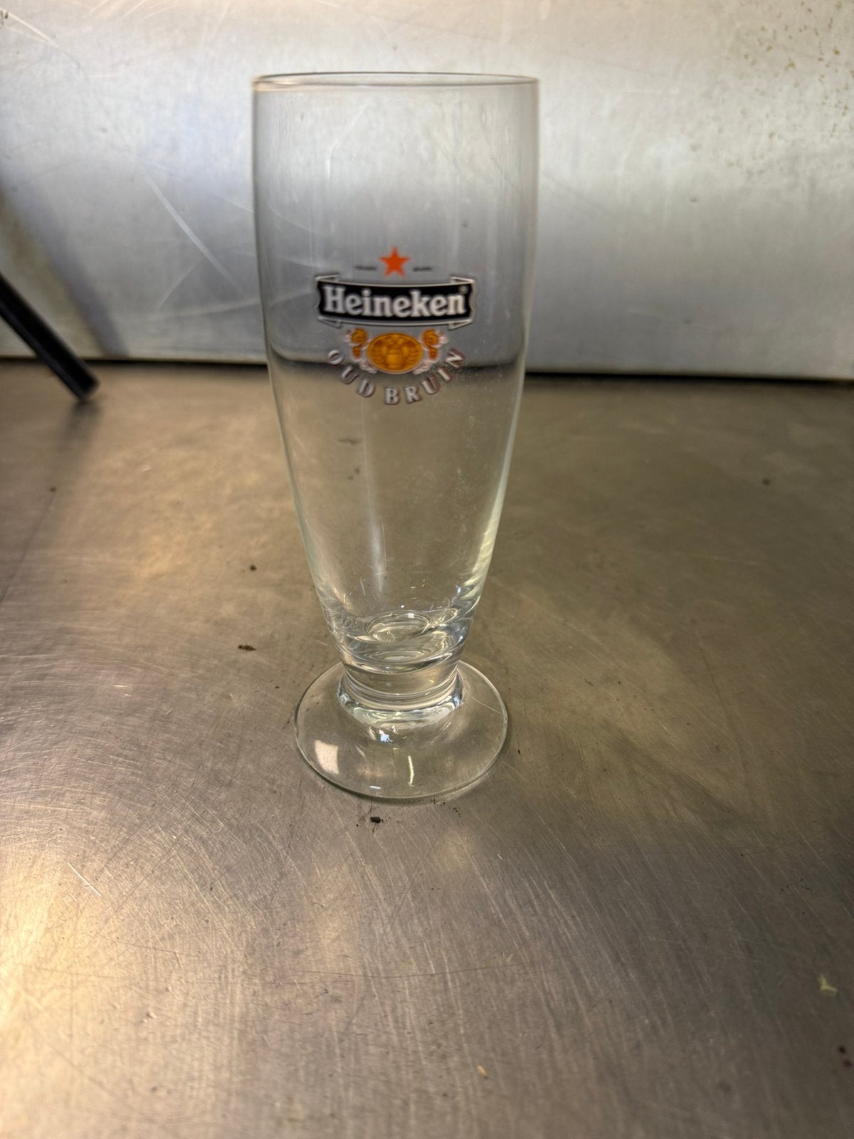 3 Heineken oud bruin bierglazen prijs is voor alle 3 samen, Ophalen of Verzenden, Zo goed als nieuw, Glas of Glazen, Heineken