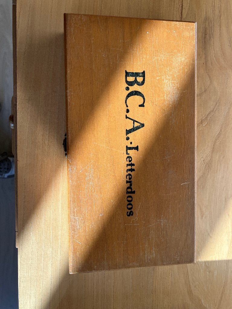 B.C.A. Letterdoos, Ophalen of Verzenden, Zo goed als nieuw, Taal en Lezen