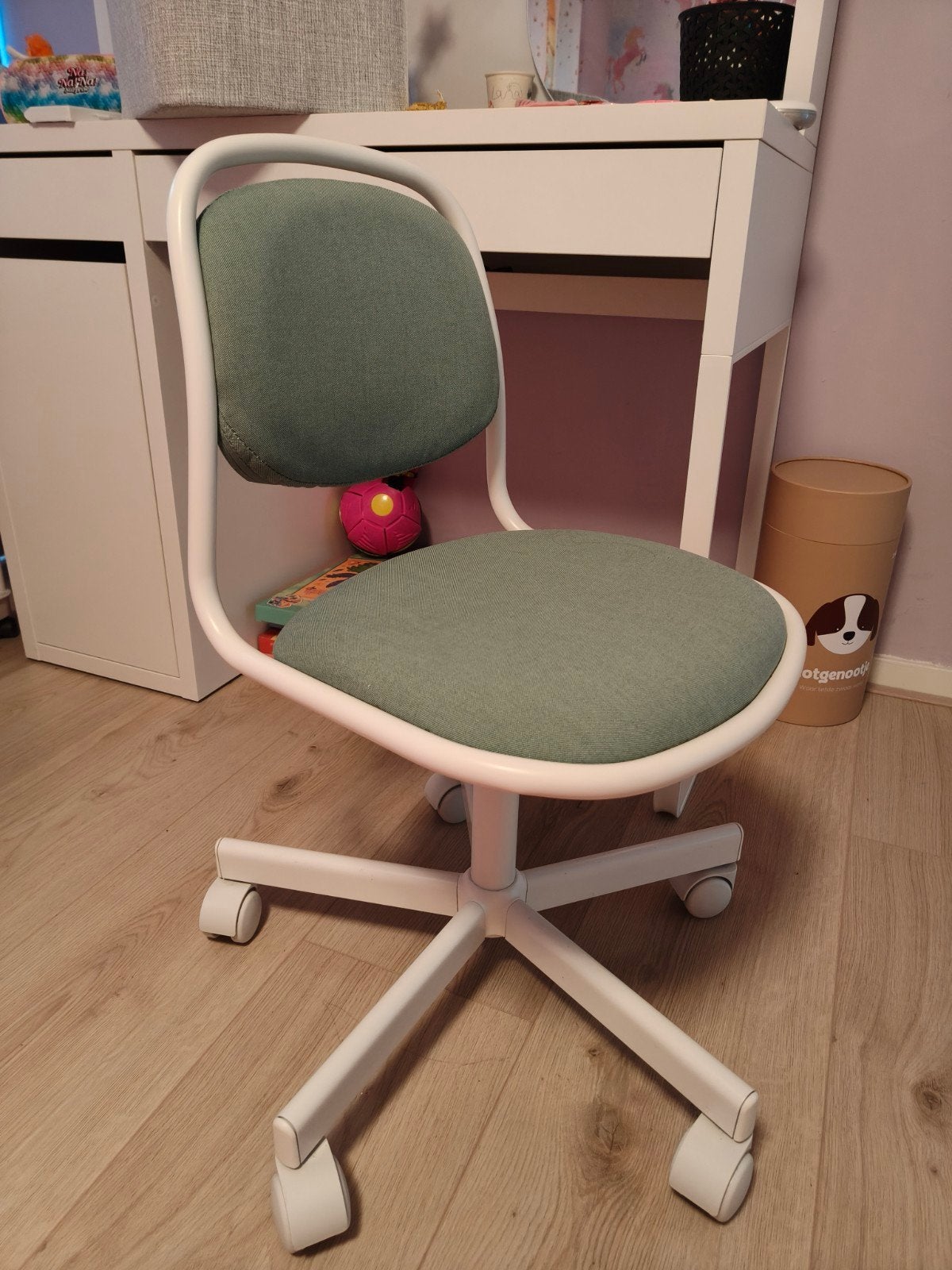 Ikea bureaustoel kind nieuwstaat, Ophalen of Verzenden, Zo goed als nieuw, Wit