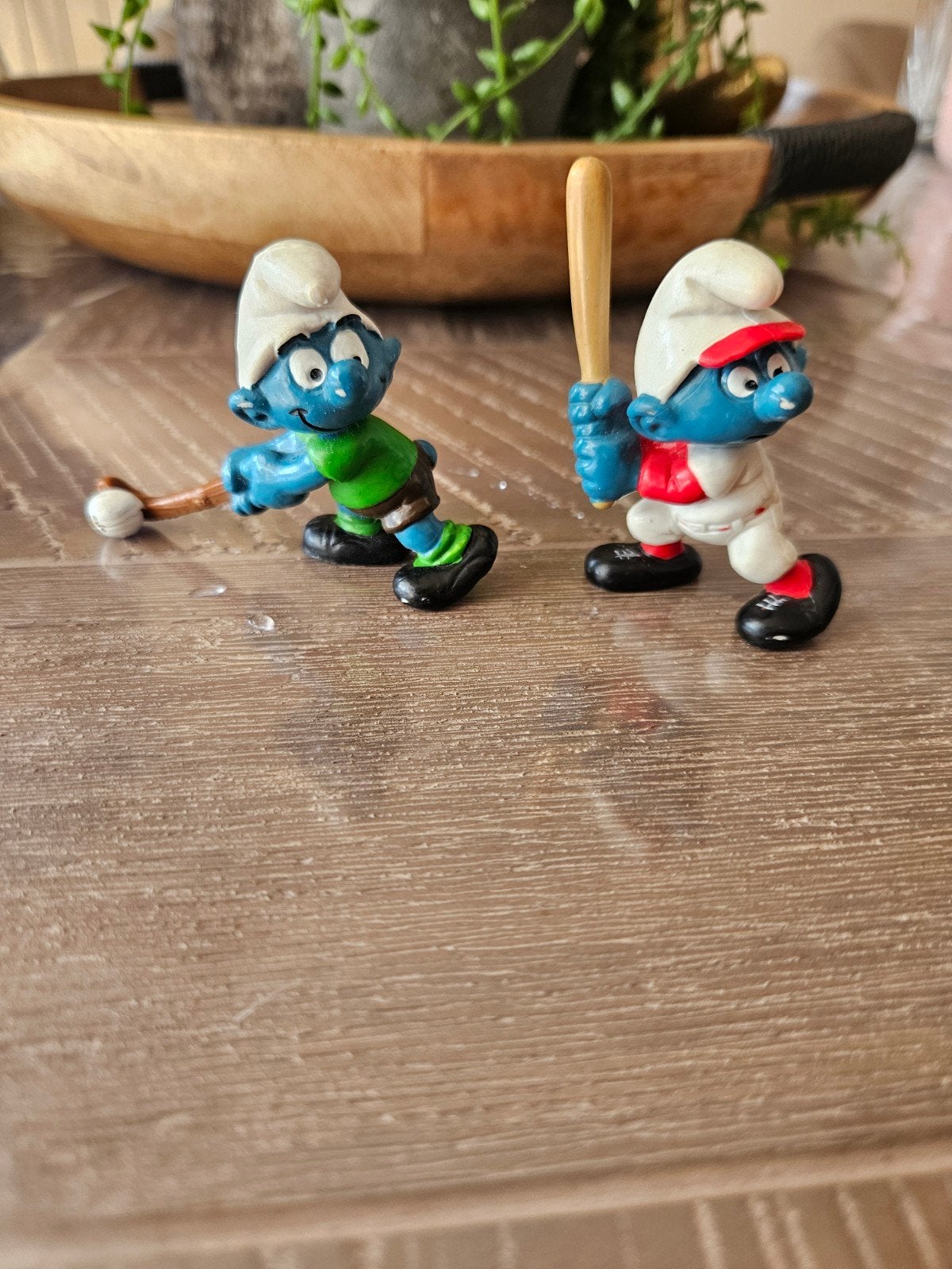 2 Vintage Sport Smurfen Schleich 1980 - Honkbal Smurfen, Verzamelen, Smurfen, Ophalen of Verzenden, Gebruikt, Verschillende Smurfen