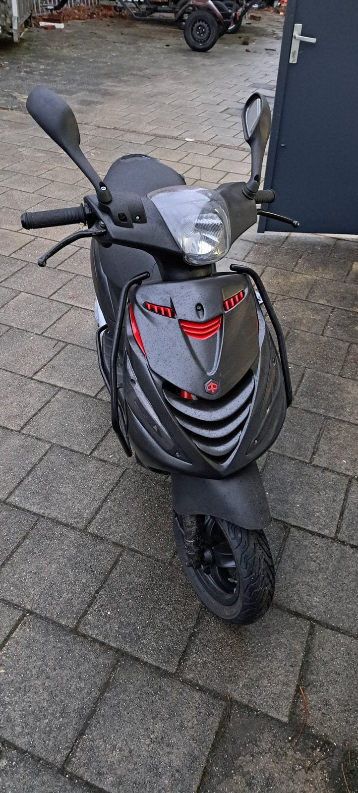 Zip 70cc, Fietsen en Brommers, Scooters | Piaggio, Ophalen, Tweetakt, Maximaal 45 km/u, Zip