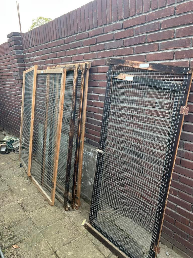 Voliere gaas panelen/deurtjes, Dieren en Toebehoren, Vogels | Hokken en Kooien, Ophalen, Gebruikt, Metaal, Volière
