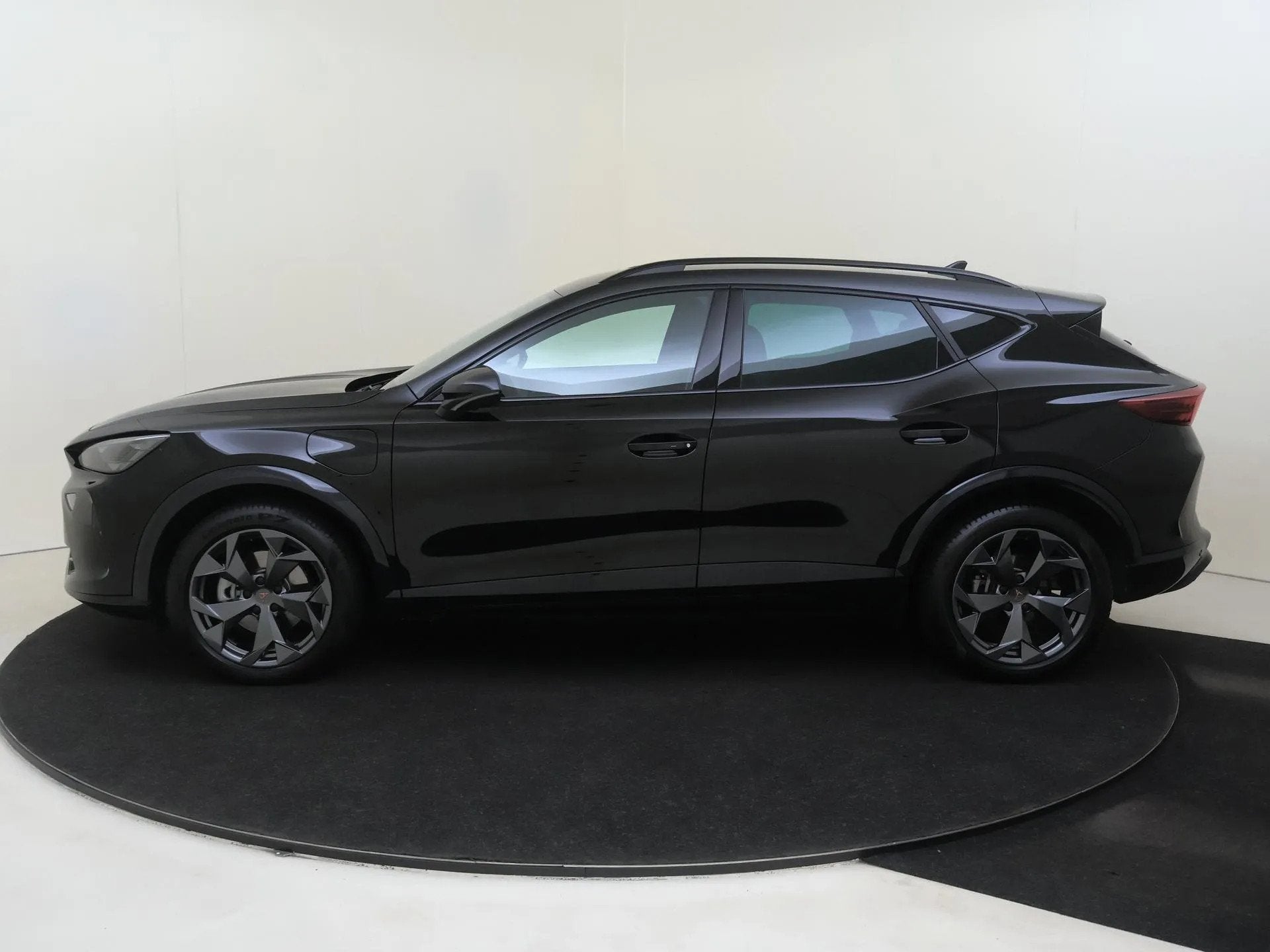 CUPRA Formentor 1.5 TSI e-Hybrid Business (bj 2025), Dealer onderhouden, 4 cilinders, Formentor, 250 km/l