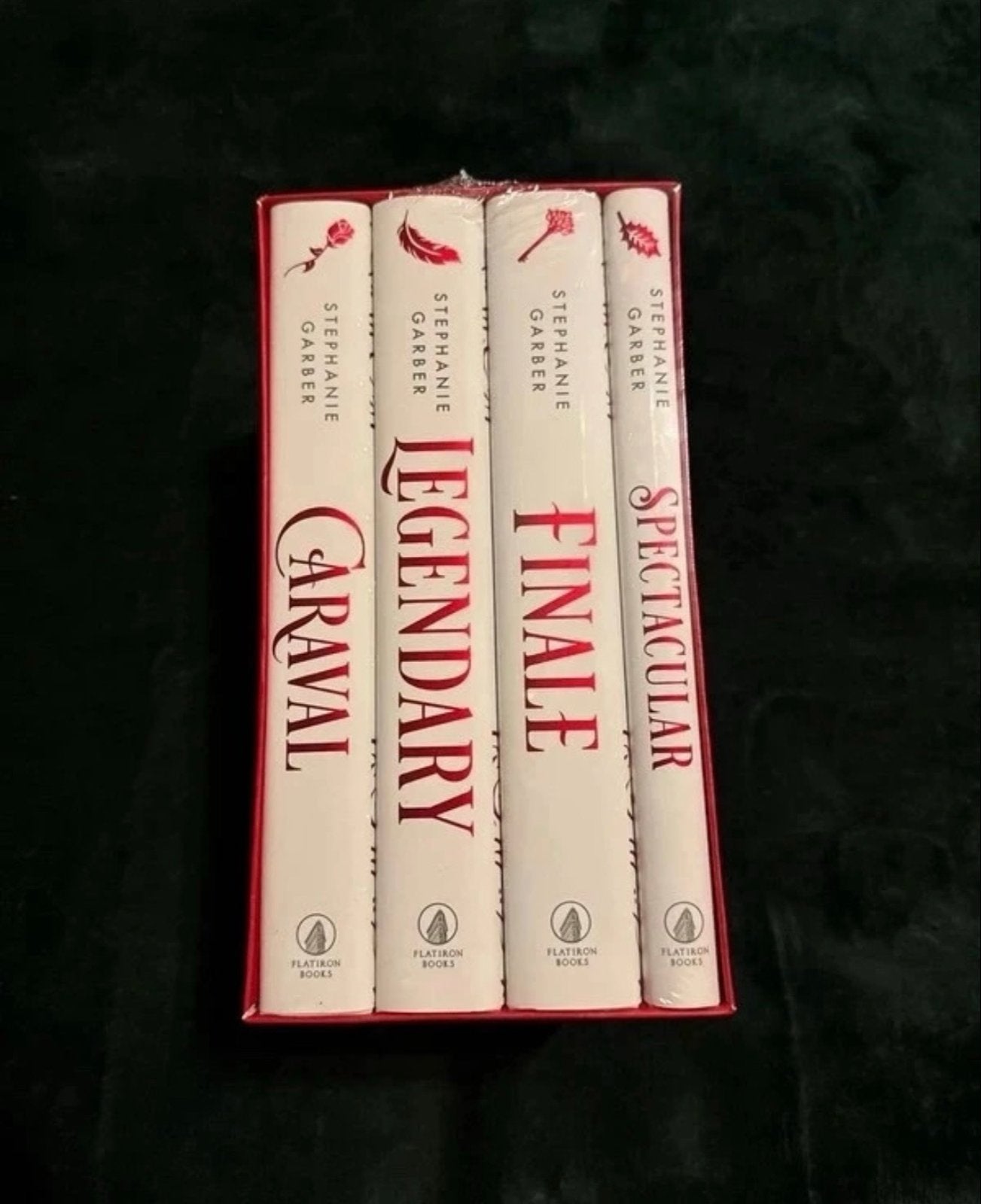 Caraval Holiday Collection Box Set - Stephanie Garber, Boeken, Ophalen of Verzenden, Nieuw